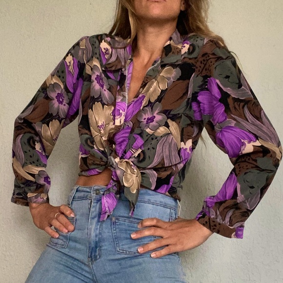 Floral Button-Up - Picture 5 of 10